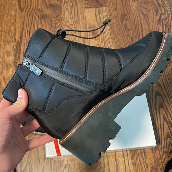 Daisy Blondo Boots - Picture 5 of 5